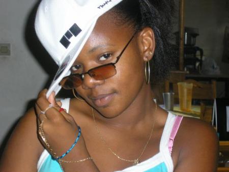 LILOU BIMA